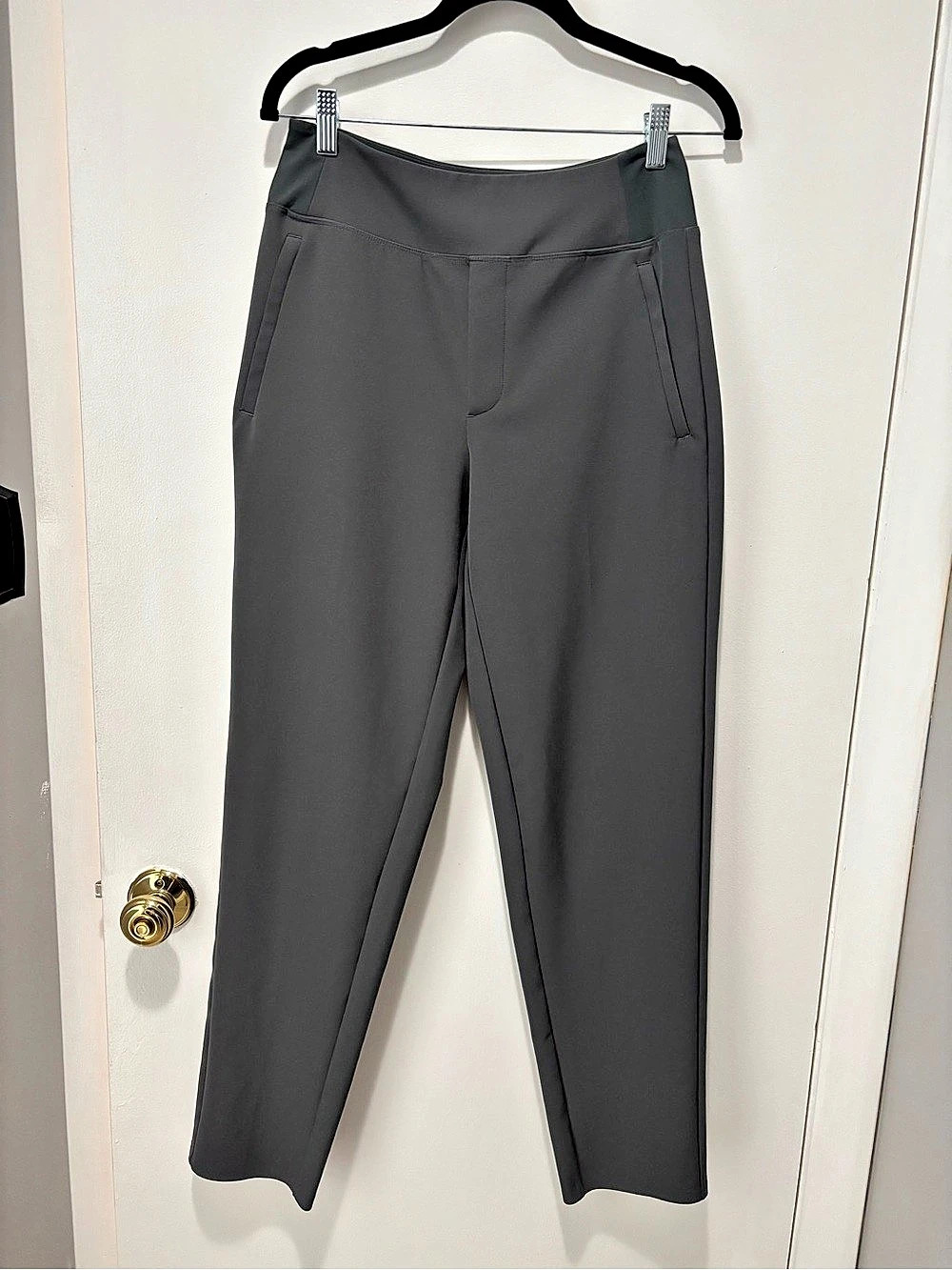 Athleta Women’s Size 4 Tall Gray Athletic Leggings